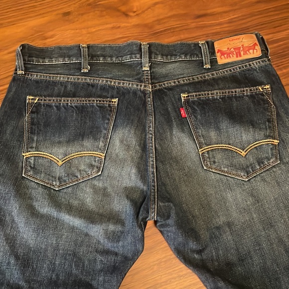 Levi’s Red Medium Wash Boot Cut - 38x30 - Picture 6 of 8